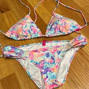 Victoria’s Secret bikini